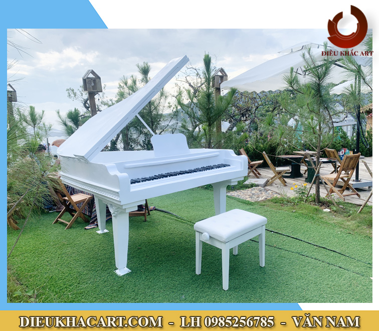 Mô hình đàn piano bằng nhựa composite trang trí decor khu checks in